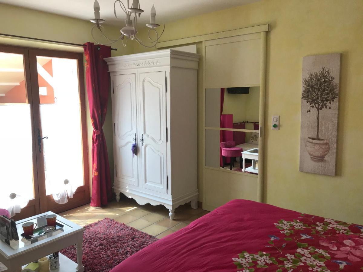 Bed and Breakfast Santolines en Provence Piolenc Exterior foto